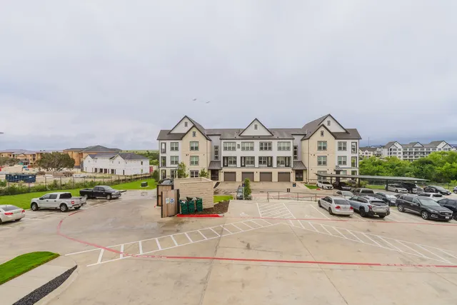 5005 East Parmer Lane