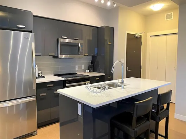 10410 - 102 Ave NW 10410