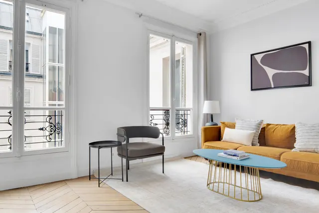 Rue de Bassano 9 i Paris, Frankrig