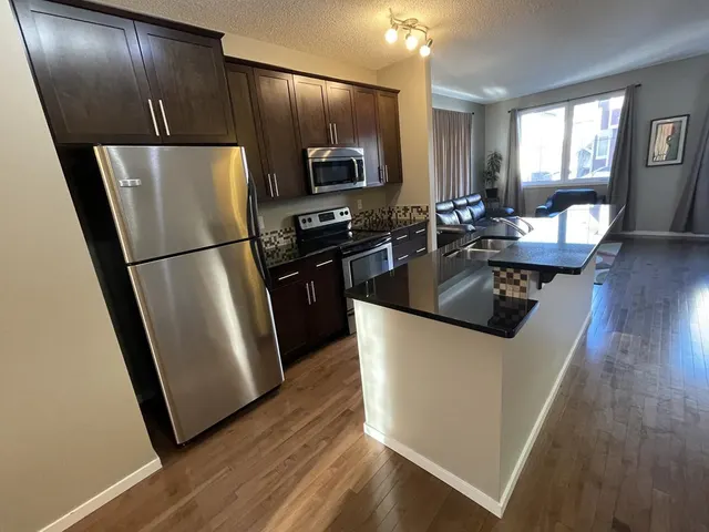 603 Watt Blvd 603 i Edmonton, Canada