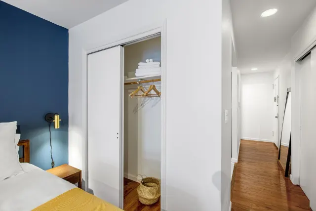 220 West 14th Street