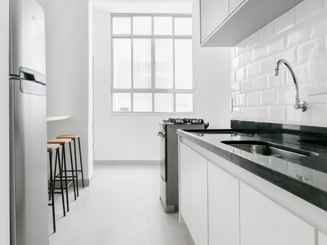 Rua Fernando Mendes 19