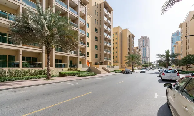 Al Nakheel 4 - Street 7 - The Greens - D