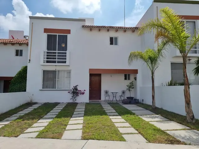 Avenida Fray Luis de León 3051