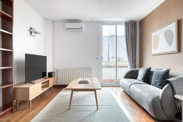Carrer dEnric Granados 97 em Barcelona, Espanha