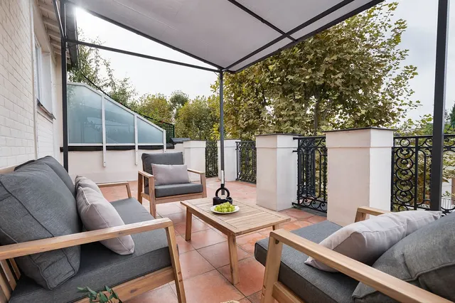 Rue Saint-James 25 i Neuilly-sur-Seine, Frankrig