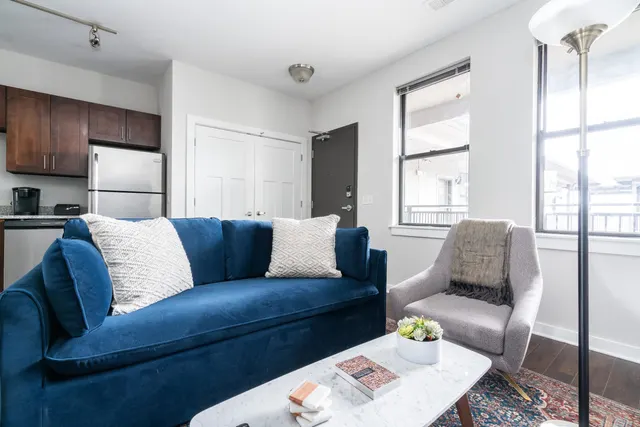 18th Ave S 1016
