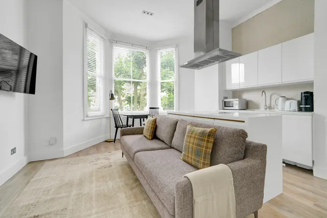 Saint Quintin Avenue 8 em London, Reino Unido