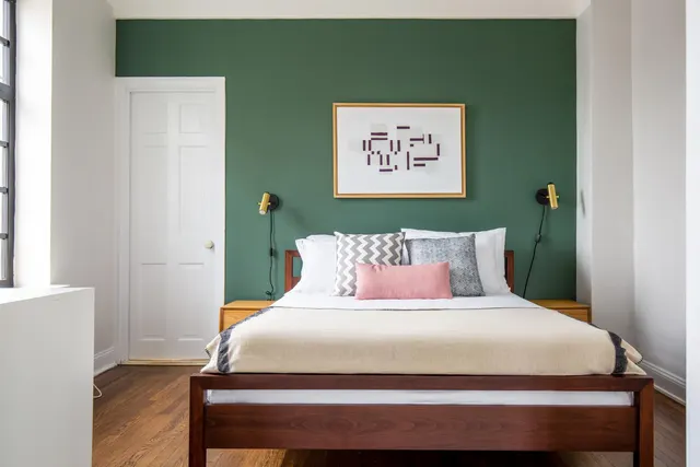 Sheridan Square 10