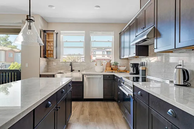 Magnolia Terrace 922