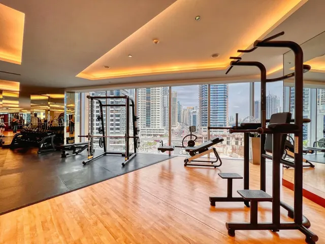 Dubai Marina Mall - Sheikh Zayed Road -