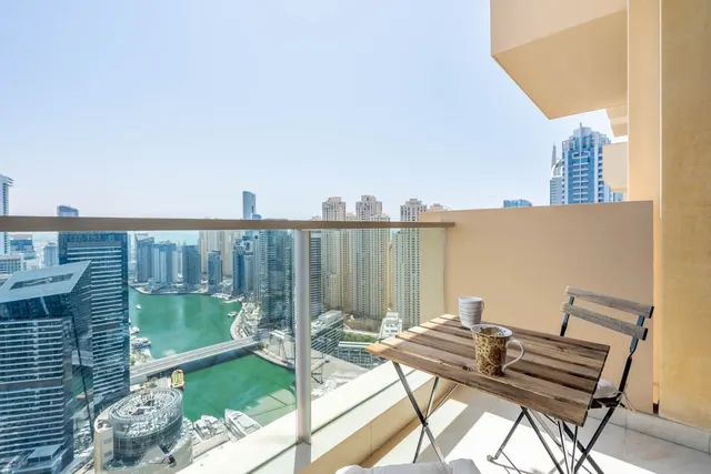 JW Marriott Hotel Marina - Al Marsa Stre