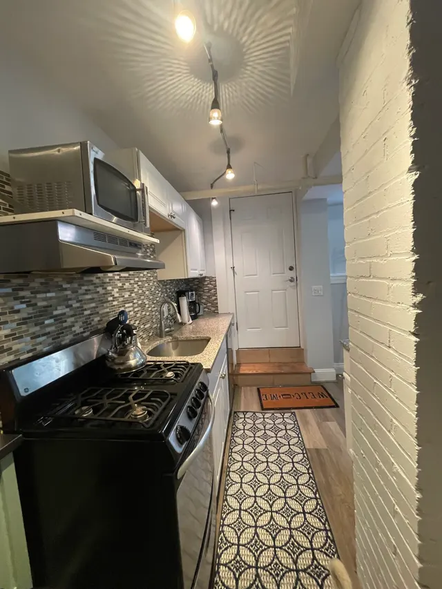39 Glenville Avenue