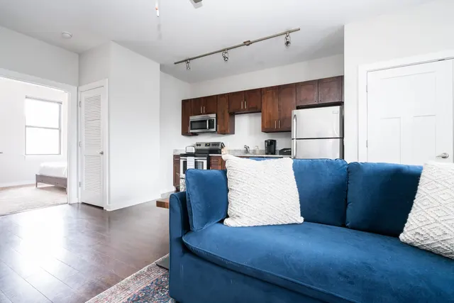 18th Ave S 1016