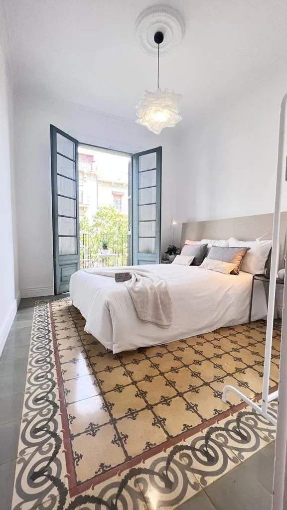 Carrer de Calàbria 63 em Barcelona, Espanha