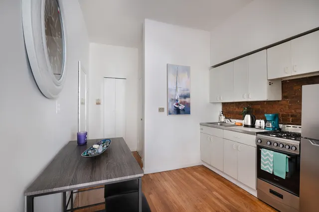 East 75th Street 327