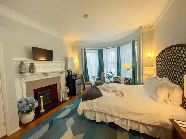 1029 Beacon Street