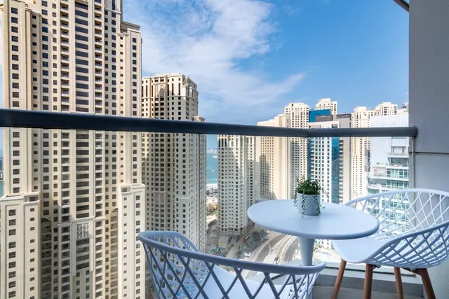 Marina Wharf 2 - Jumeirah Beach Road - D