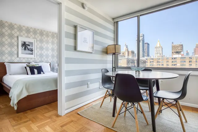 2nd Avenue 484