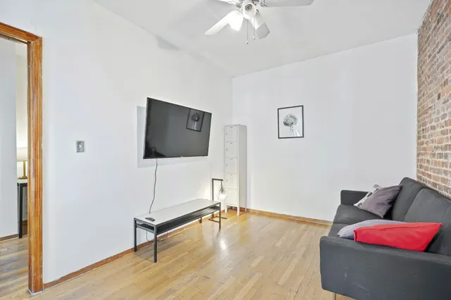 East 69th Street 402