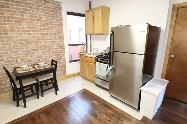 East 69th Street 402