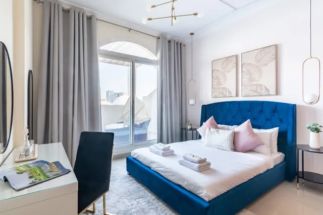 Plaza Residences - Dubai - United Arab E