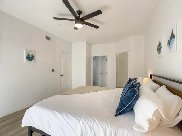 N 71st St #363 15608