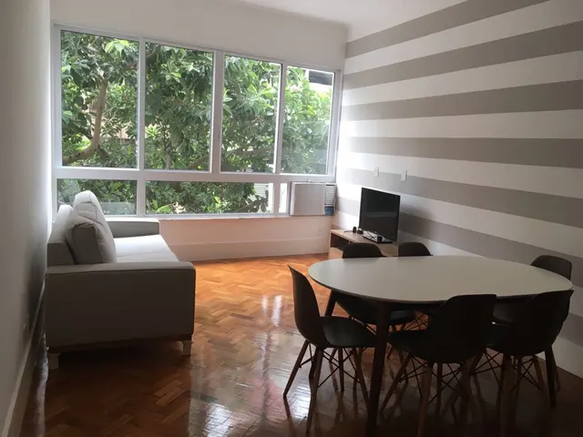 Rua Almirante Pereira Guimarães 135 in Rio de Janeiro, Brazil