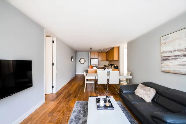 560 West 43rd Street