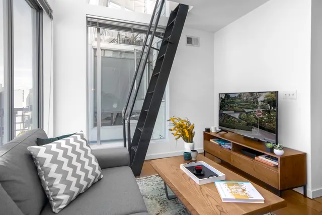 Dore Street 30