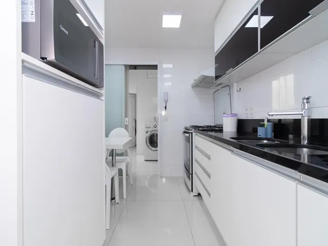 Avenida Afrânio de Melo Franco 174