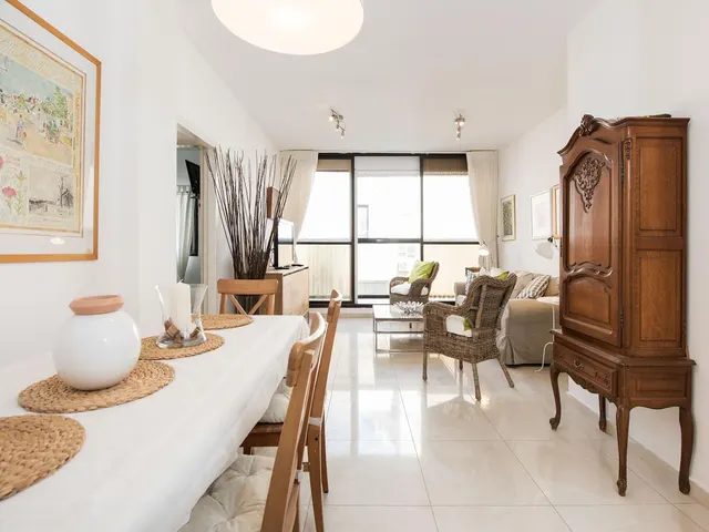 6 Nakhshon Street 6