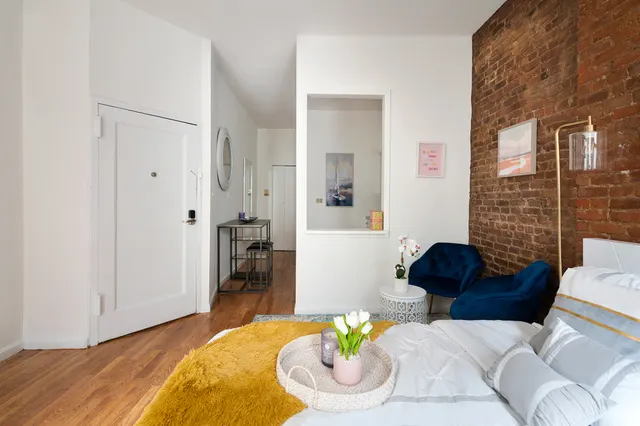 East 75th Street 327