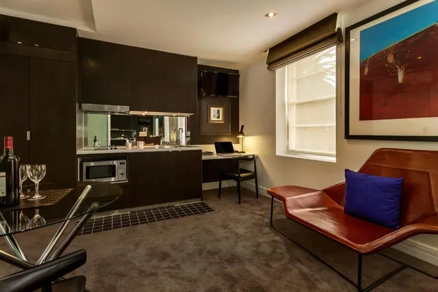 48 48 Wellington Parade in Melbourne, Australia