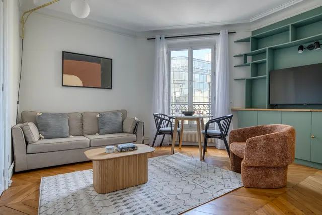 Rue Louis Rouquier 50 i Paris, Frankrig