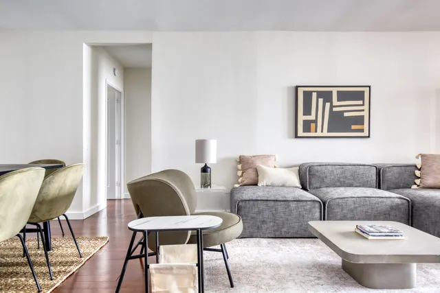 East 34th Street 401