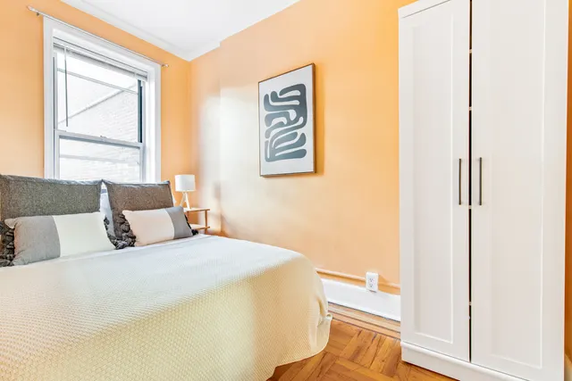 East 61st Street 405