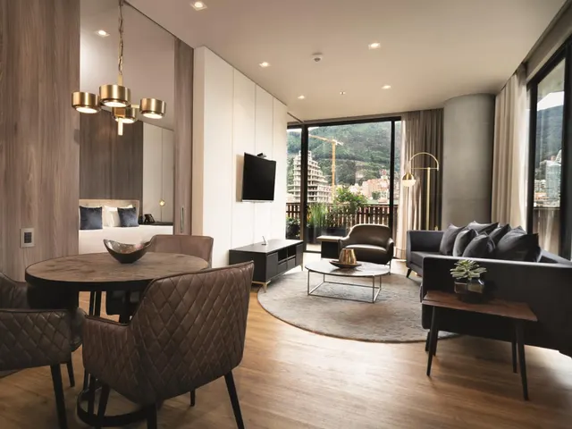 Cra. 13 94 - 75 12 i Bogota, Colombia