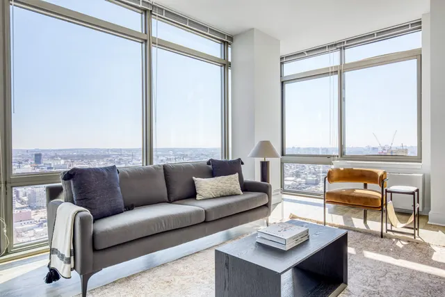 48th Avenue 4-75