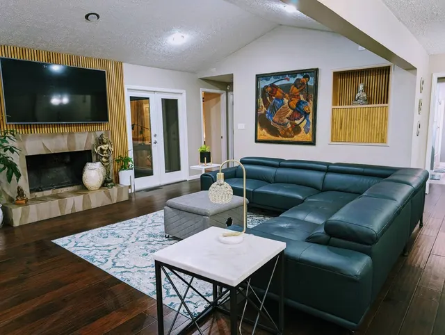 1303 Colony Drive