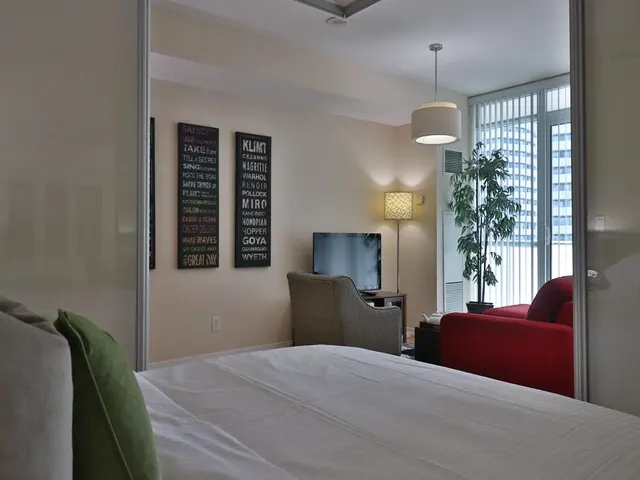 55/65 Bremner Blvd 65 i Toronto, Canada