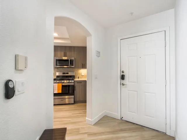 N 71st St #363 15608