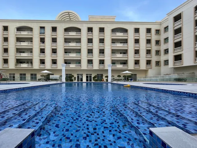 Plaza Residences - Dubai - United Arab E