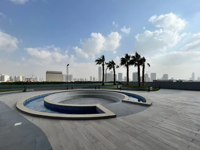 Bloom Towers - Dubai - United Arab Emira