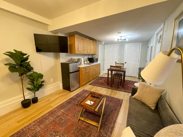 24 Warwick Road