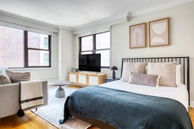 141 East 33rd Street