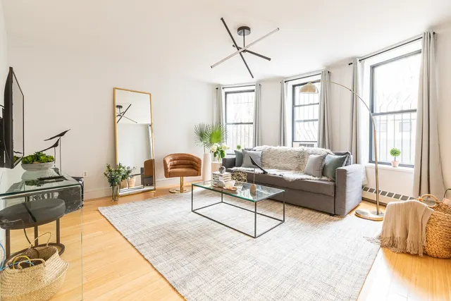 West 121st Street 209 121 1