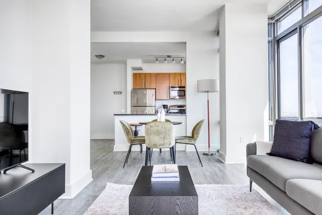 48th Avenue 4-75