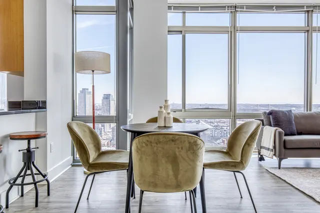 48th Avenue 4-75