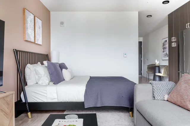 23rd Avenue 1122